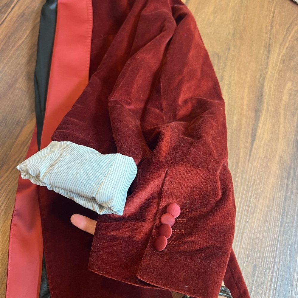 Velvet jacket. - Picture 10 of 13